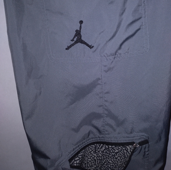 Men's JORDAN (Grey Windbreaker) Pants, 34W - Picture 11 of 15